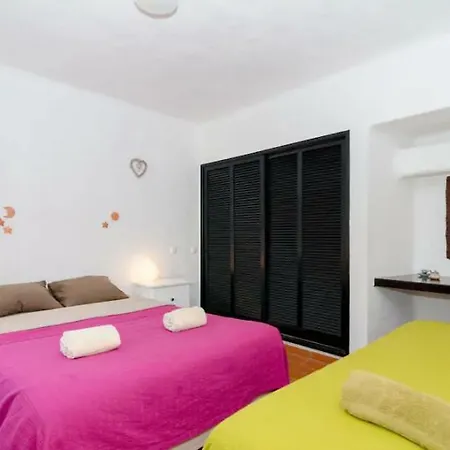 2 Bedroom With Garden View וילה